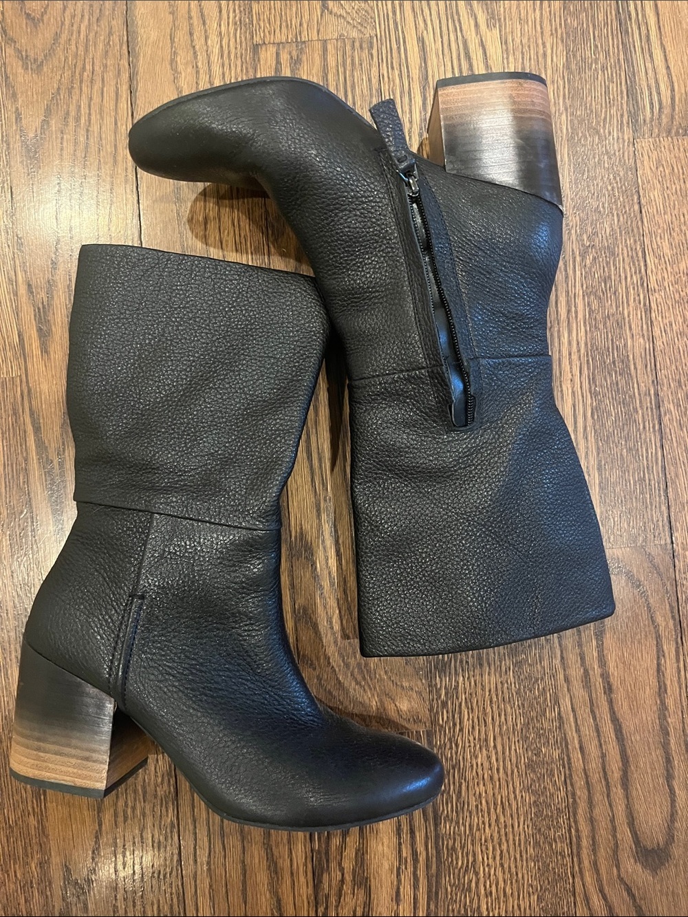 Levity 8.5 Women's Black Leather Mid-Calf Block Heel Boots